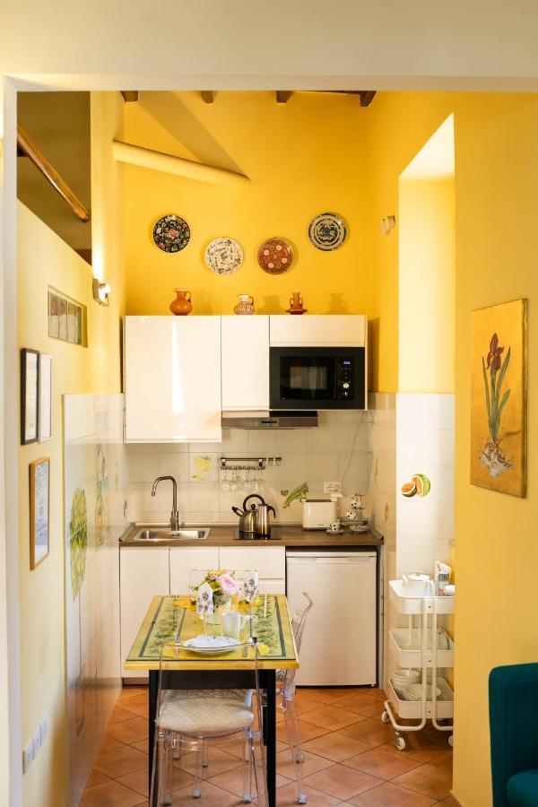 Monti Romantic Sunshine Maisonette Exterior photo
